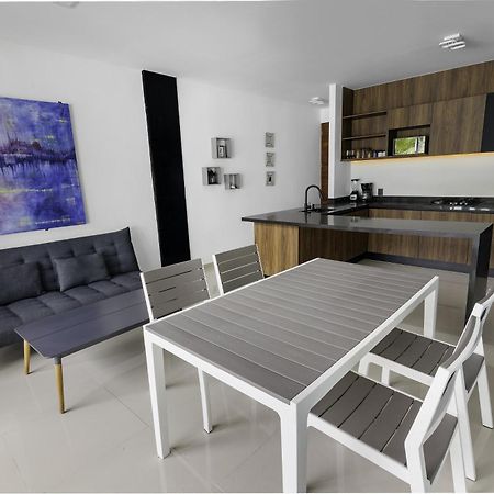 Angelina 28 Beachfront And Family Apartments - Modern And Relaxing Long Stays - 20 Min From Cancun Airport Puerto Morelos Kültér fotó