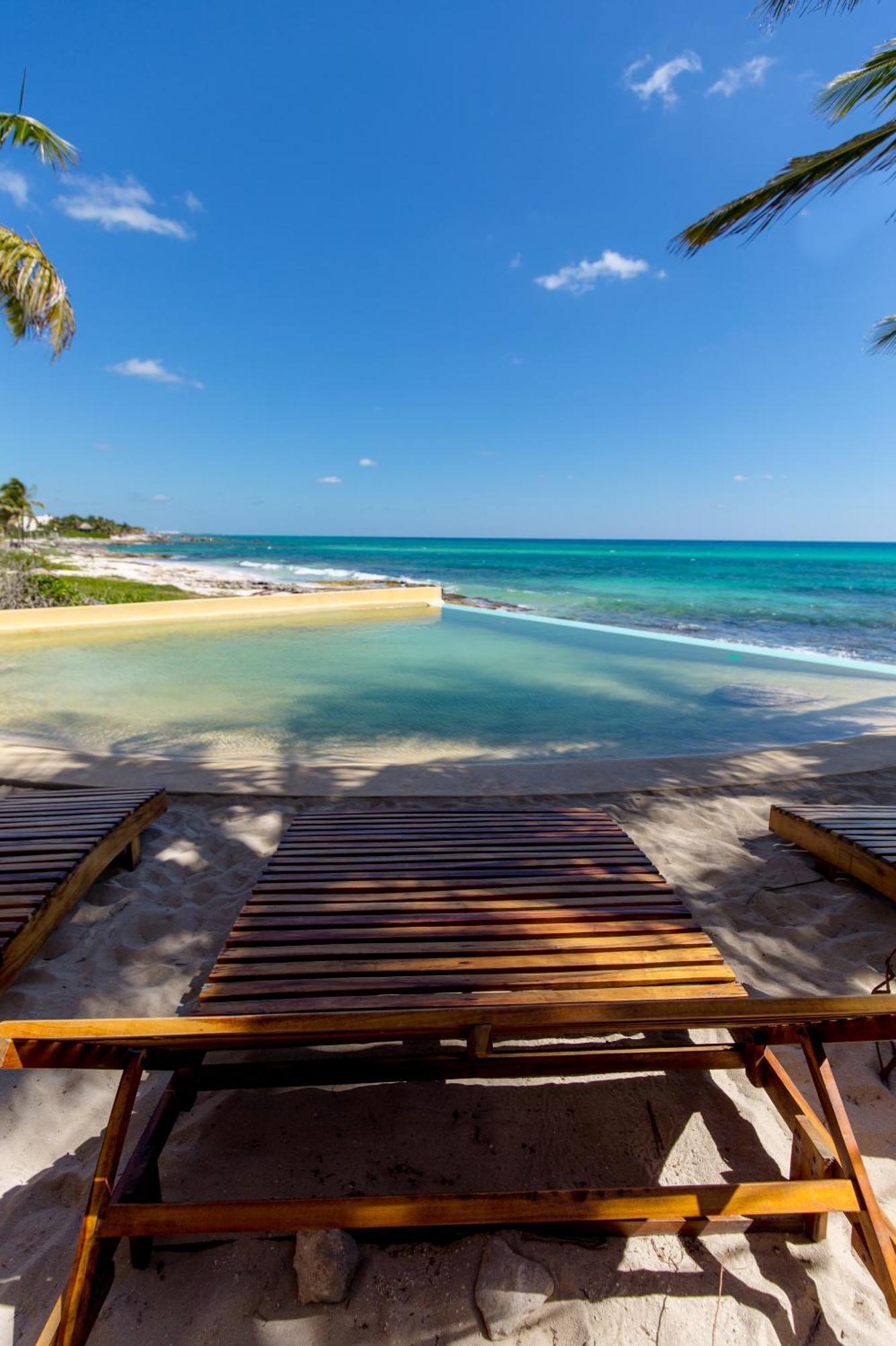 Angelina 28 Beachfront And Family Apartments - Modern And Relaxing Long Stays - 20 Min From Cancun Airport Puerto Morelos Kültér fotó