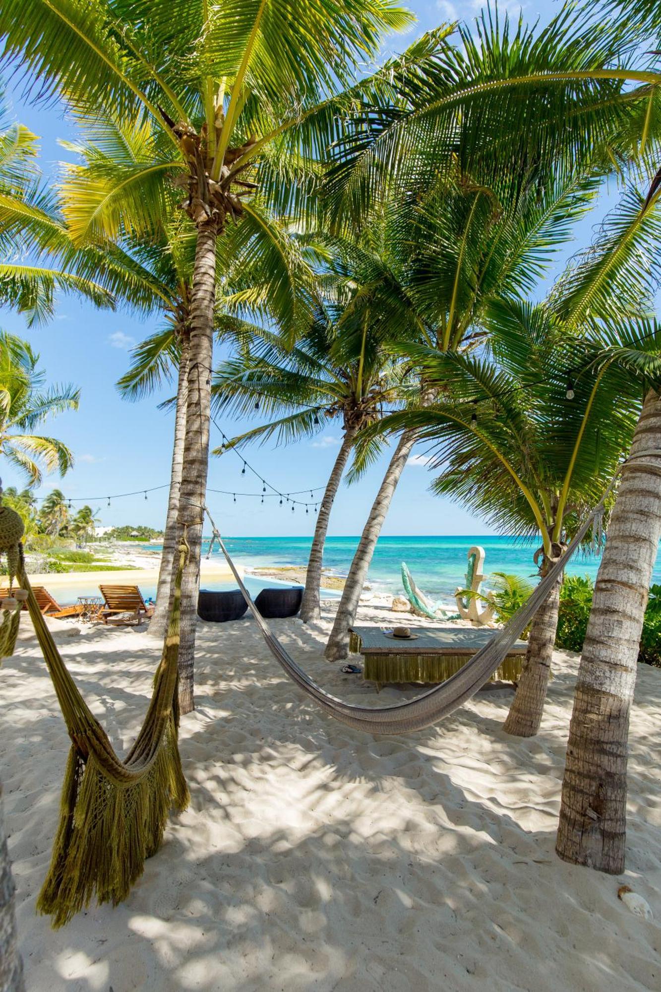 Angelina 28 Beachfront And Family Apartments - Modern And Relaxing Long Stays - 20 Min From Cancun Airport Puerto Morelos Kültér fotó